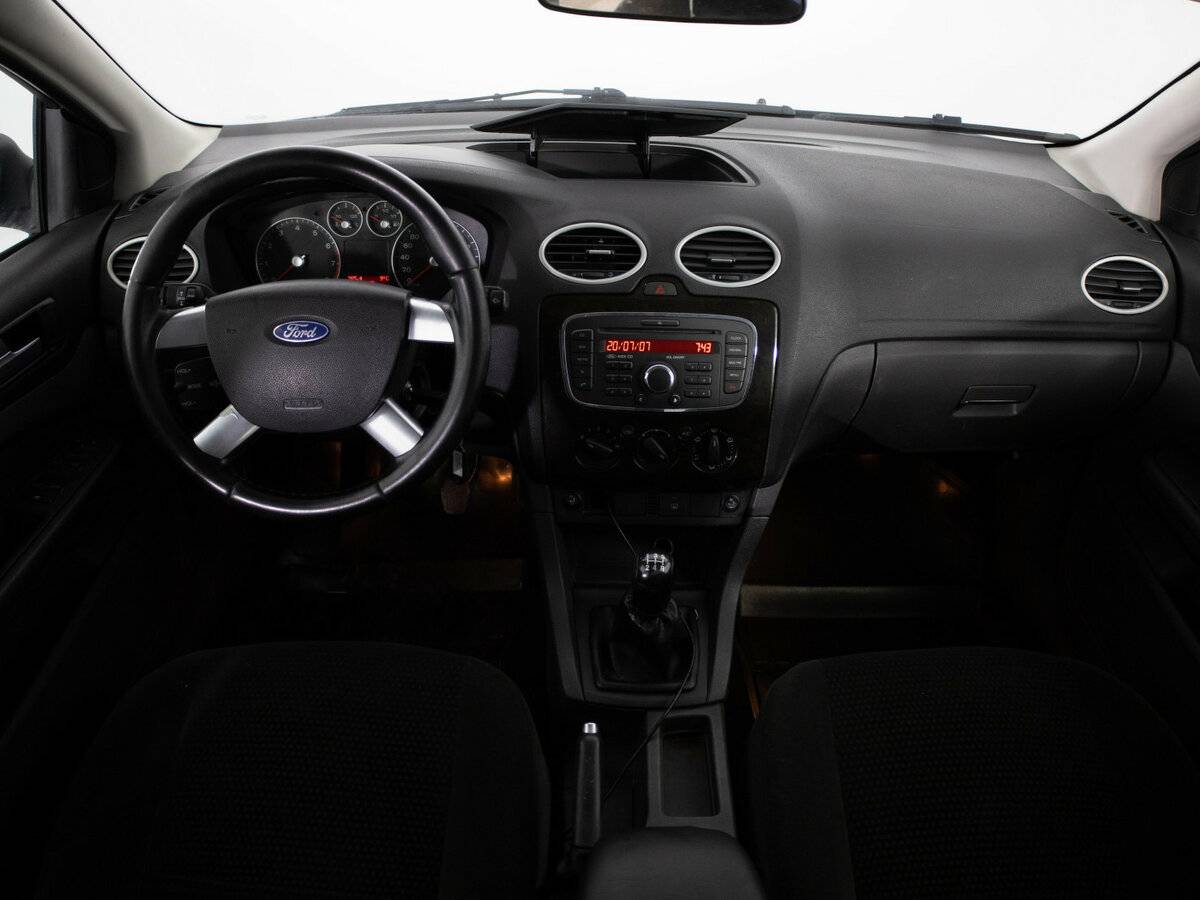 Купить Ford Focus с пробегом. Фото: #4