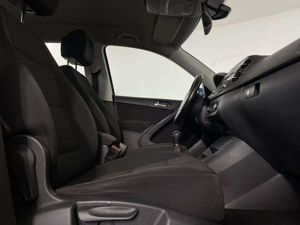Купить Volkswagen Tiguan с пробегом. Фото: #13