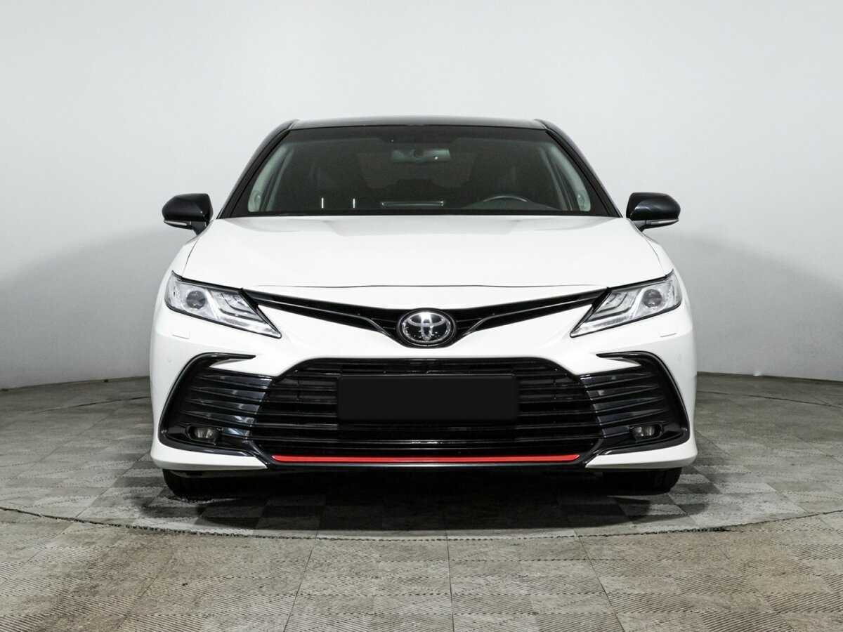 Купить Toyota Camry с пробегом. Фото: #1