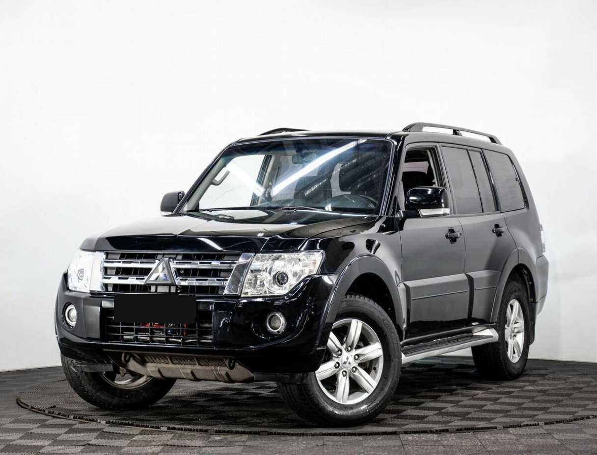 Купить Mitsubishi Pajero с пробегом. Посмотреть фото