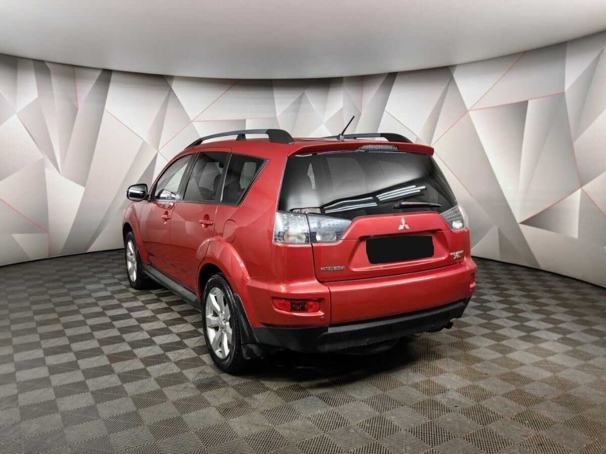 Купить Mitsubishi Outlander с пробегом. Фото: #3