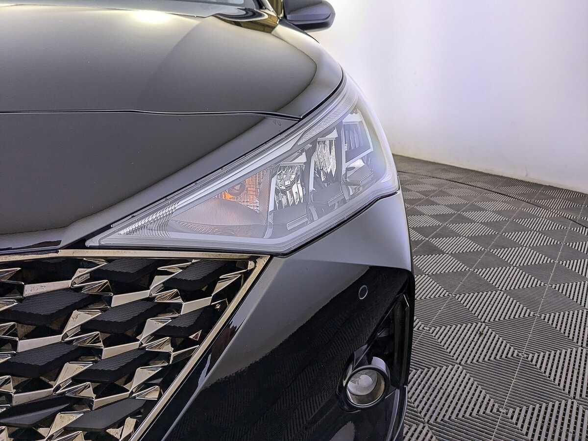 Купить Hyundai Solaris с пробегом. Фото: #10
