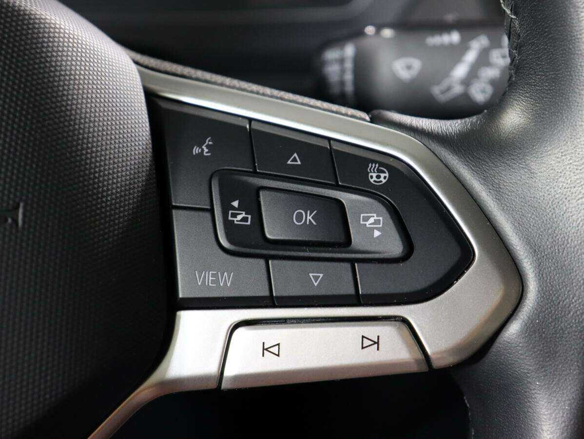 Купить Volkswagen Tiguan с пробегом. Фото: #24