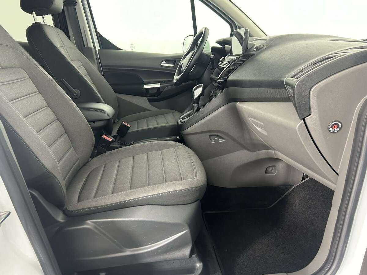 Купить Ford Tourneo Connect с пробегом. Фото: #13