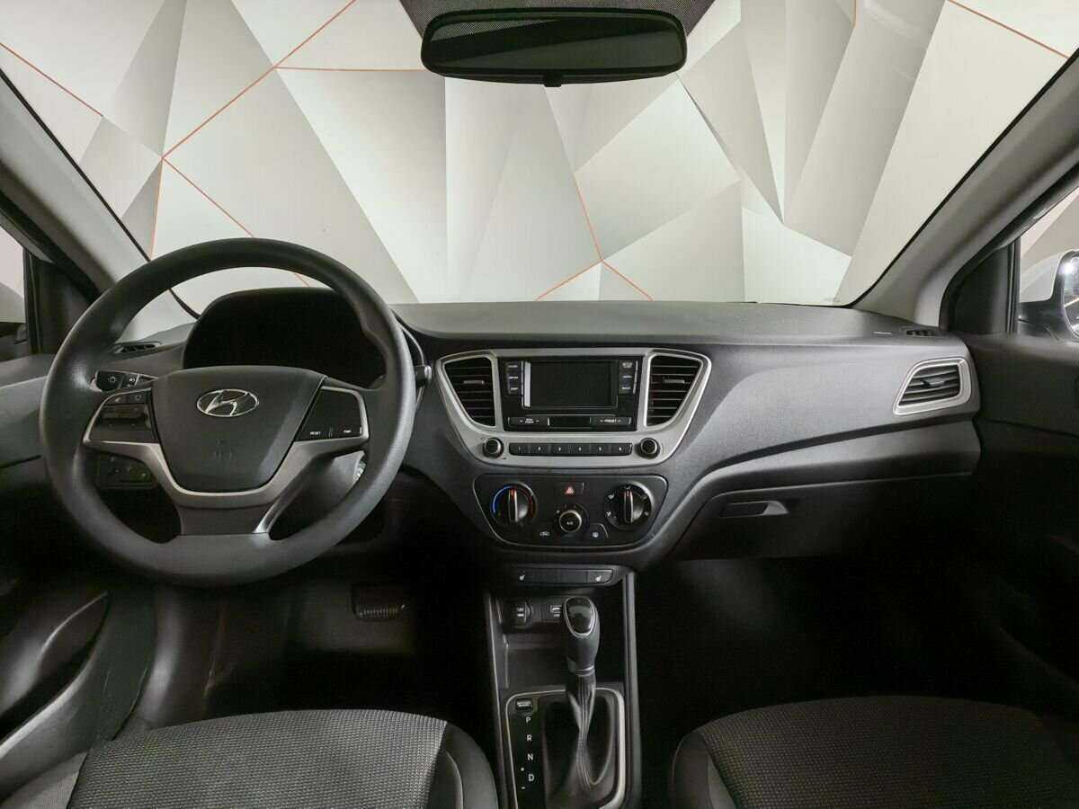 Купить Hyundai Solaris с пробегом. Фото: #9