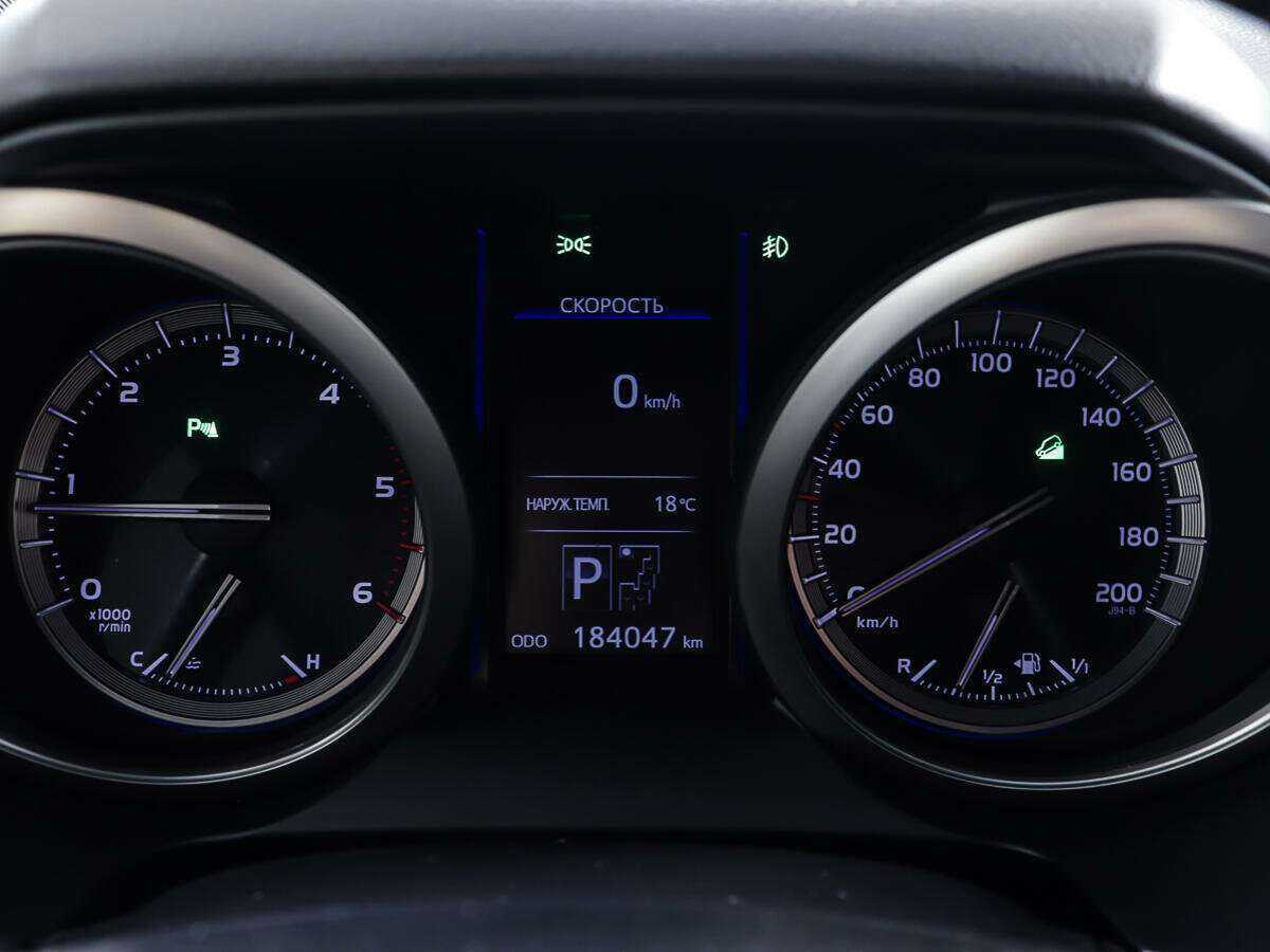 Купить Toyota Land Cruiser Prado с пробегом. Фото: #15