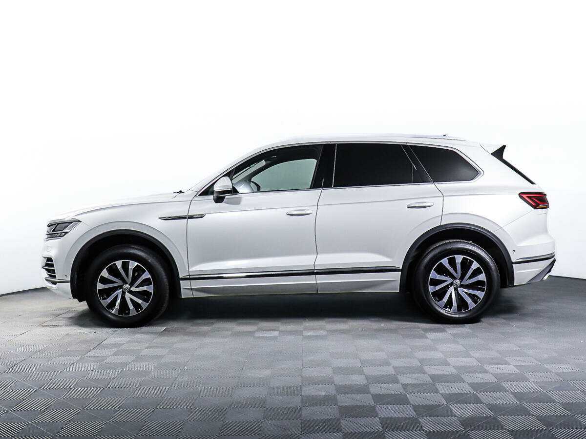Купить Volkswagen Touareg с пробегом. Фото: #6