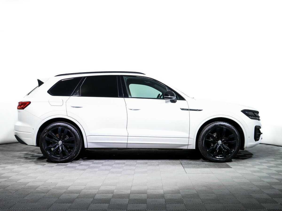 Купить Volkswagen Touareg с пробегом. Фото: #3