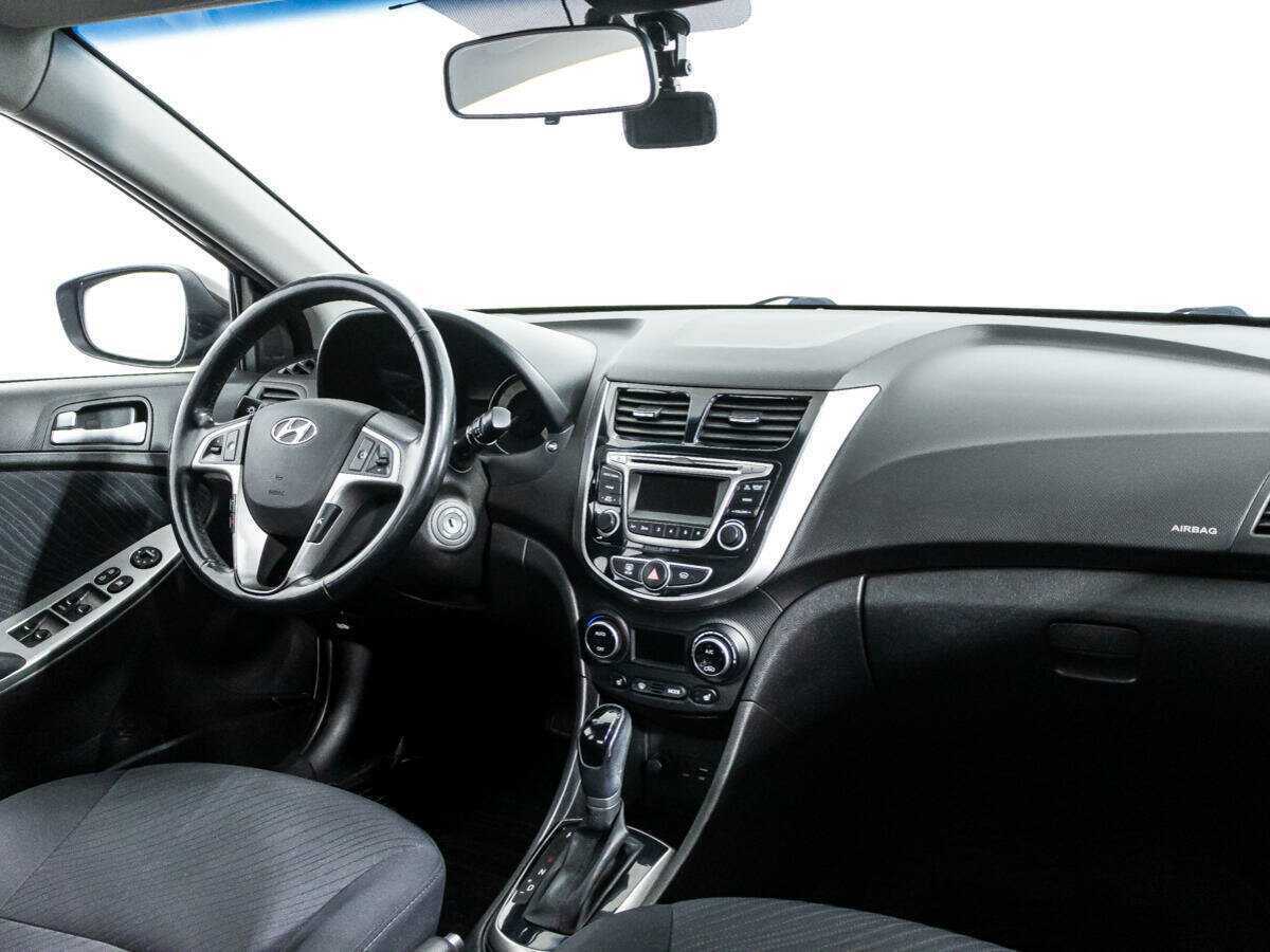 Купить Hyundai Solaris с пробегом. Фото: #8