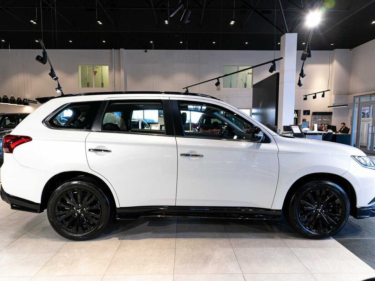Купить Mitsubishi Outlander с пробегом. Фото: #4
