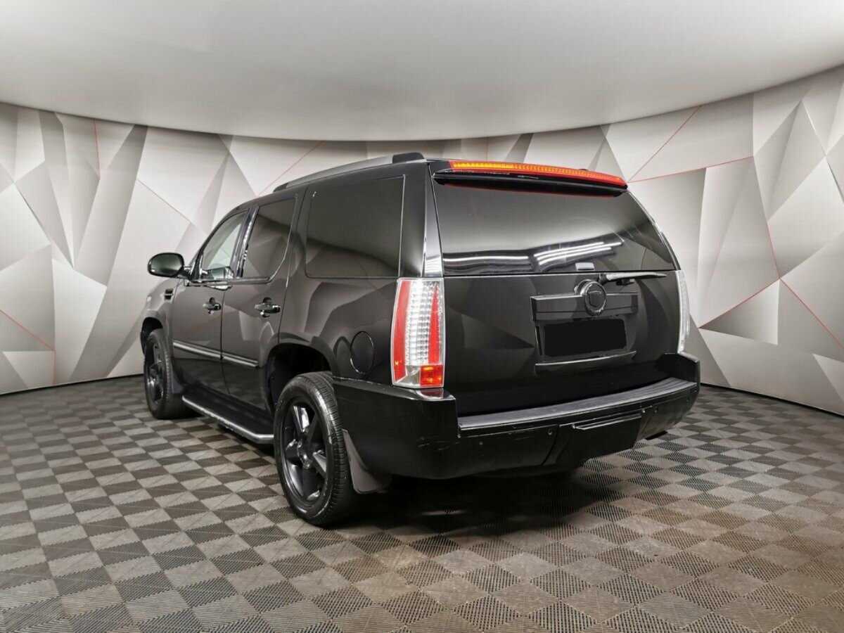 Купить Cadillac Escalade с пробегом. Фото: #3