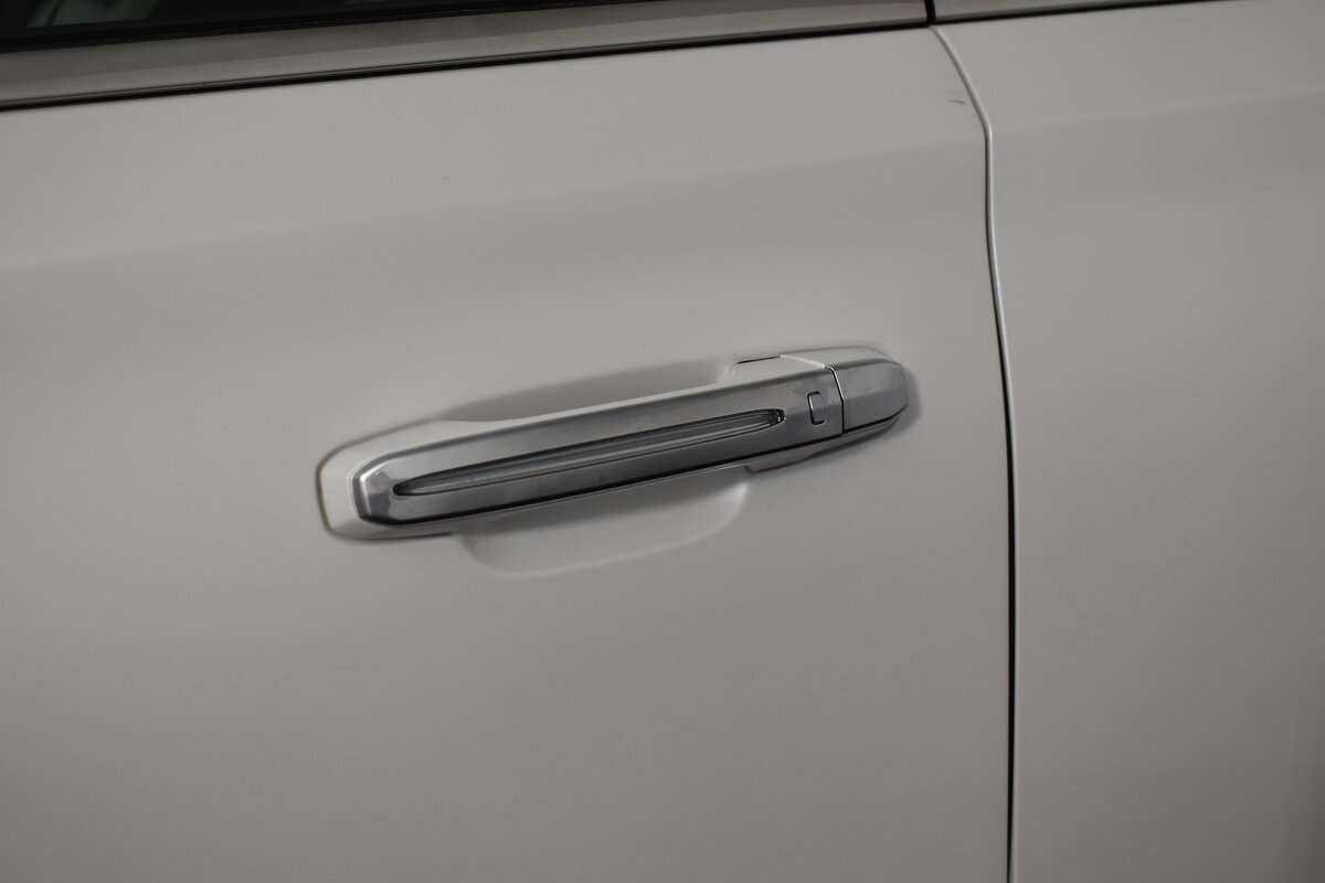 Купить Cadillac Escalade с пробегом. Фото: #8