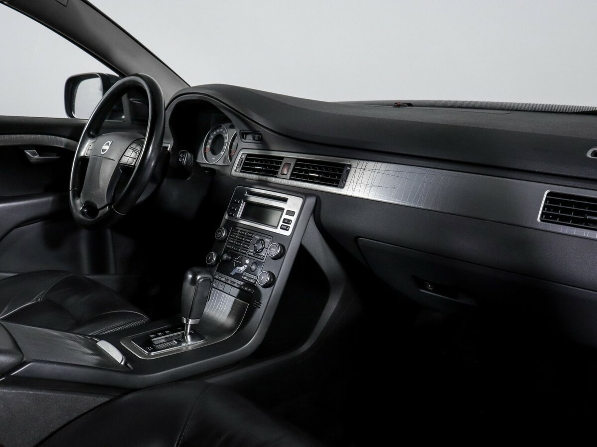Купить Volvo XC70 с пробегом. Фото: #6