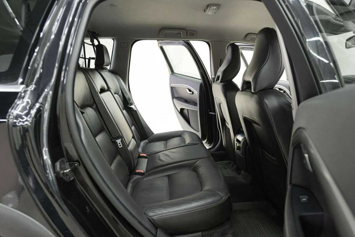 Купить Volvo XC70 с пробегом. Фото: #15