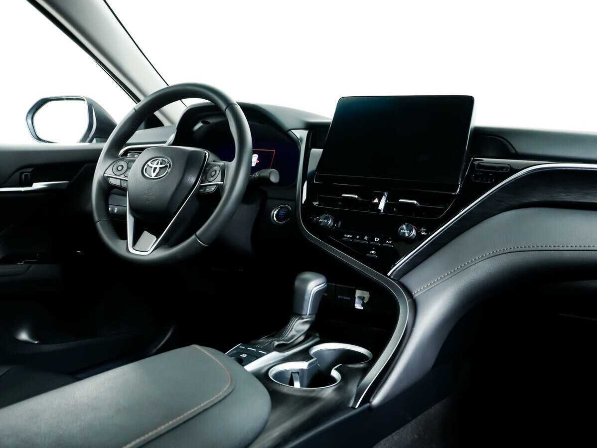 Купить Toyota Camry с пробегом. Фото: #8