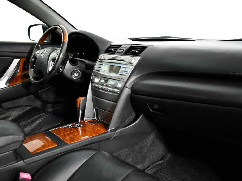 Купить Toyota Camry с пробегом. Фото: #8