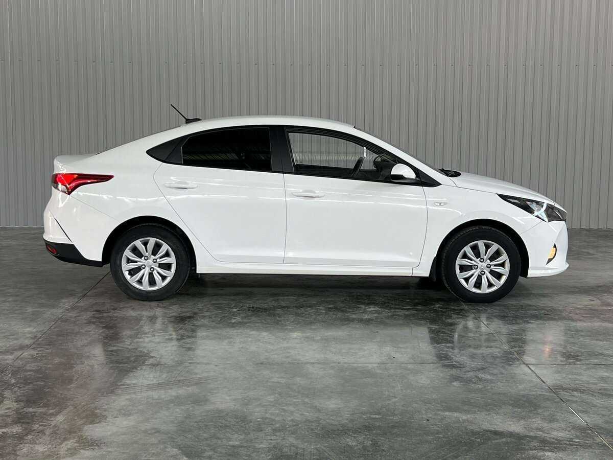 Купить Hyundai Solaris с пробегом. Фото: #7