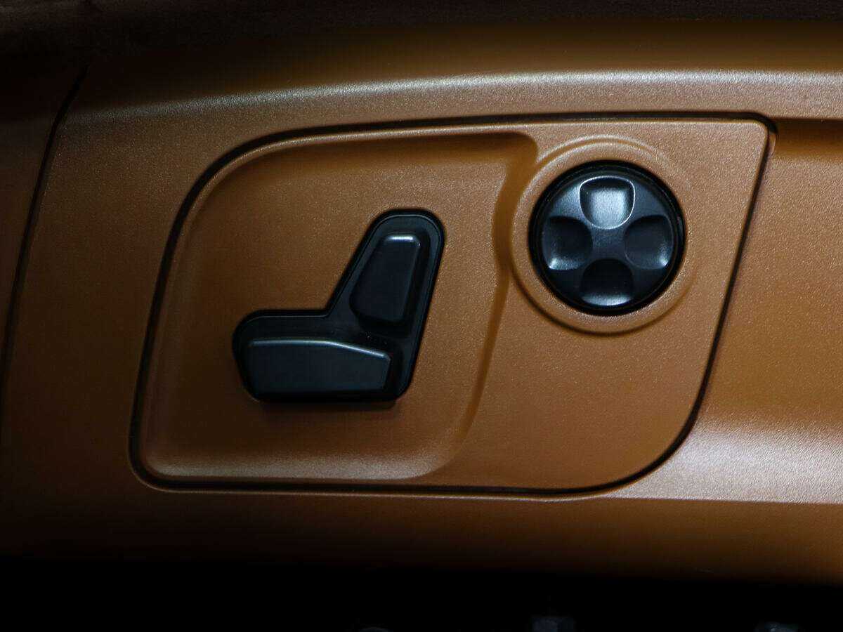 Купить Maserati Levante с пробегом. Фото: #17