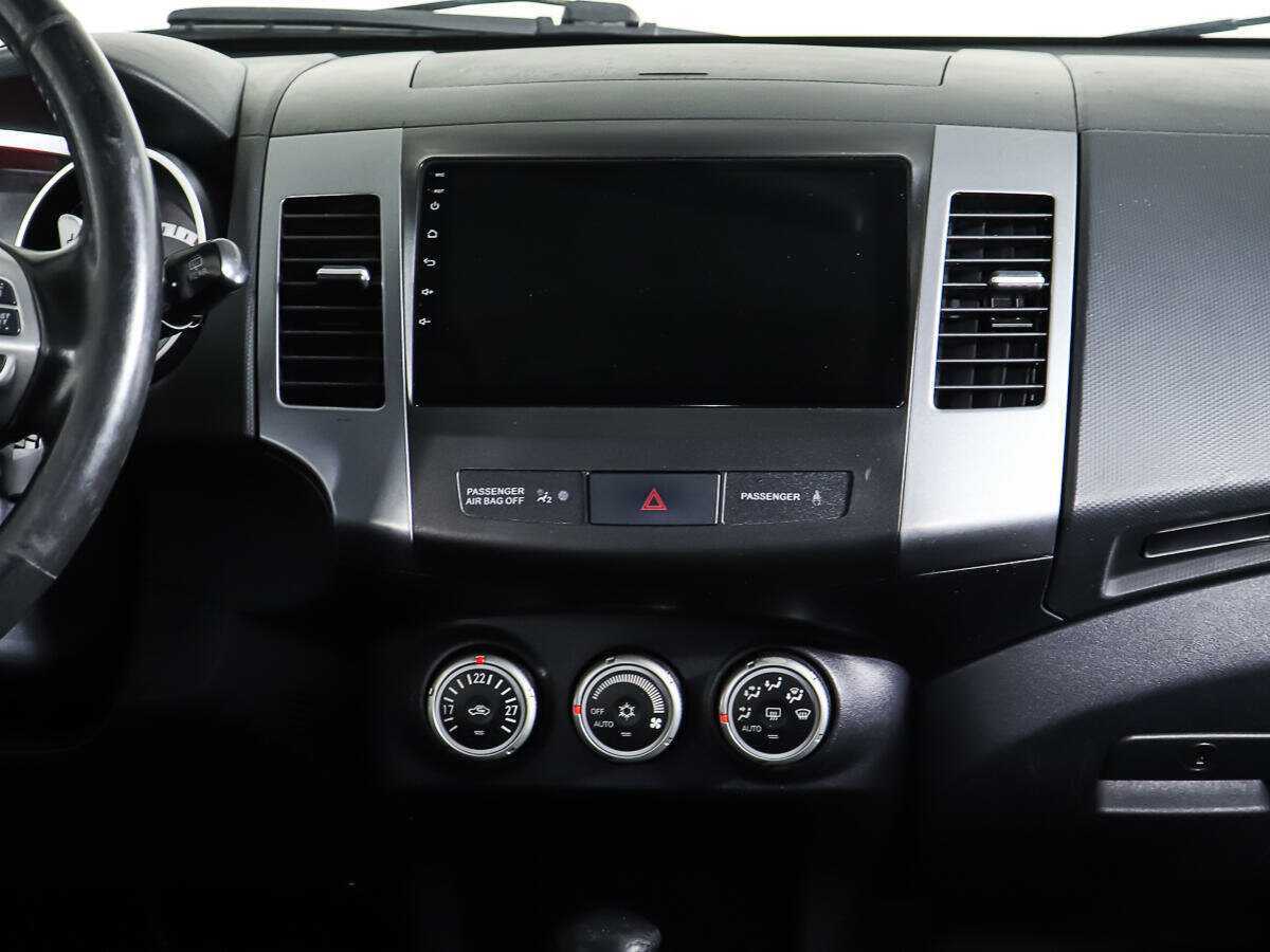 Купить Mitsubishi Outlander с пробегом. Фото: #13
