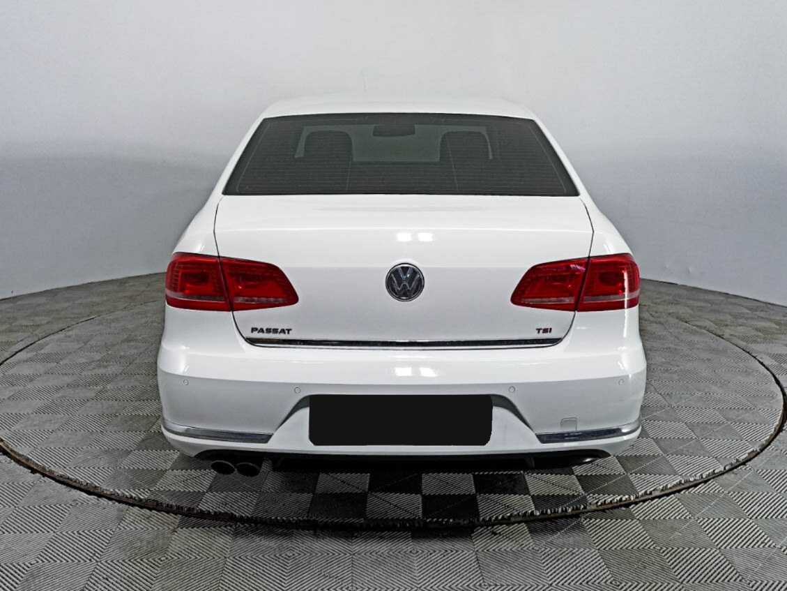 Купить Volkswagen Passat с пробегом. Фото: #5