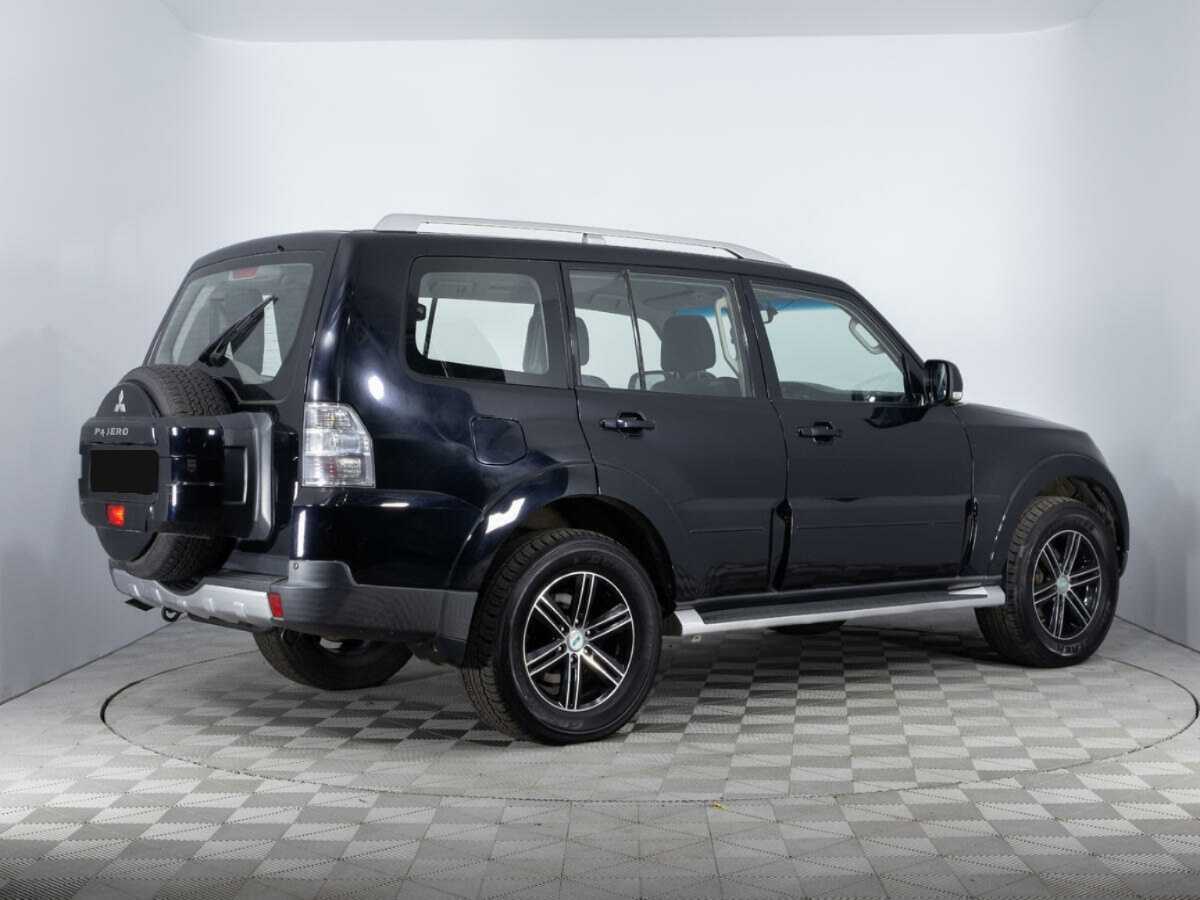 Купить Mitsubishi Pajero с пробегом. Фото: #4