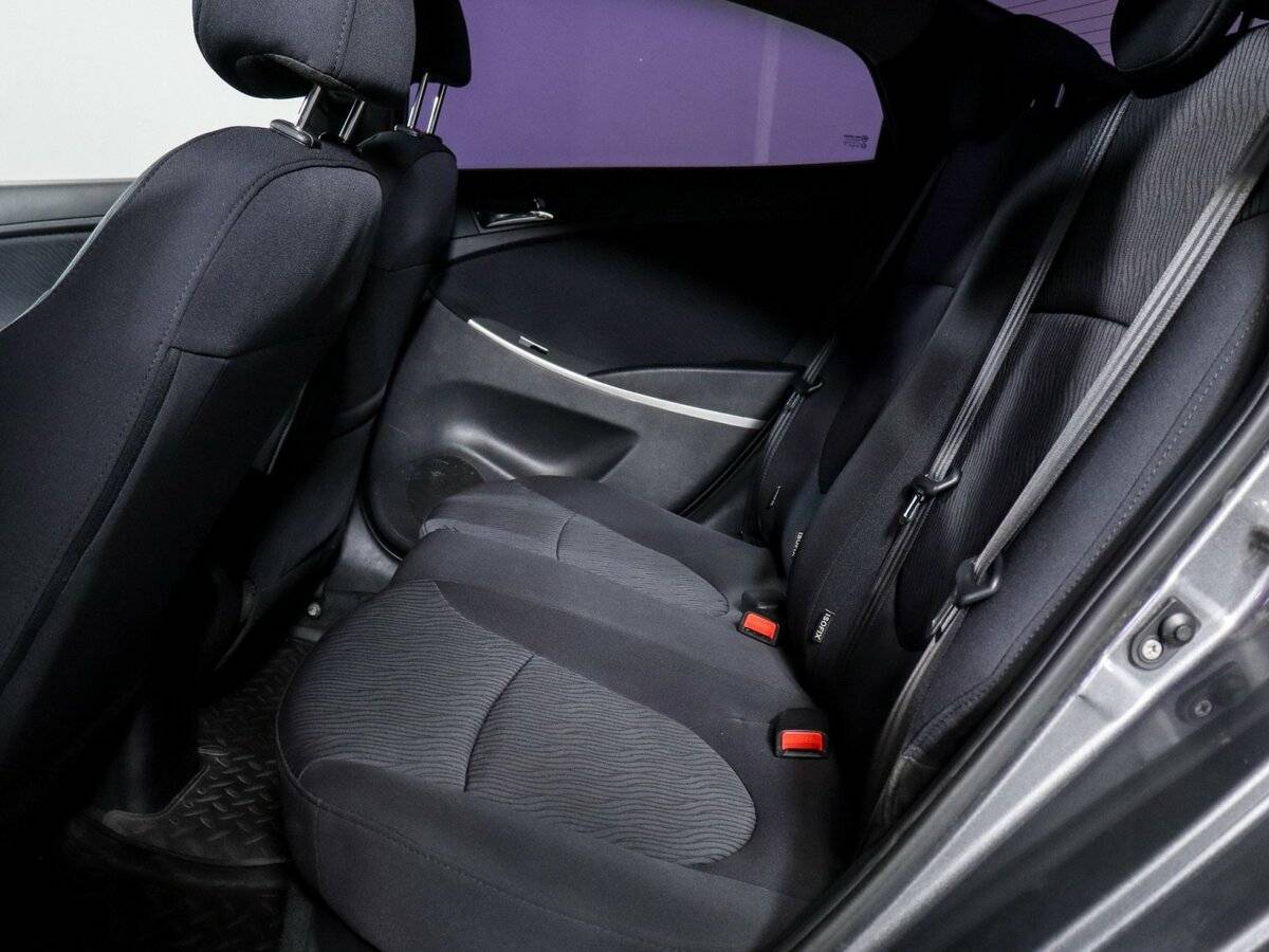 Купить Hyundai Solaris с пробегом. Фото: #7