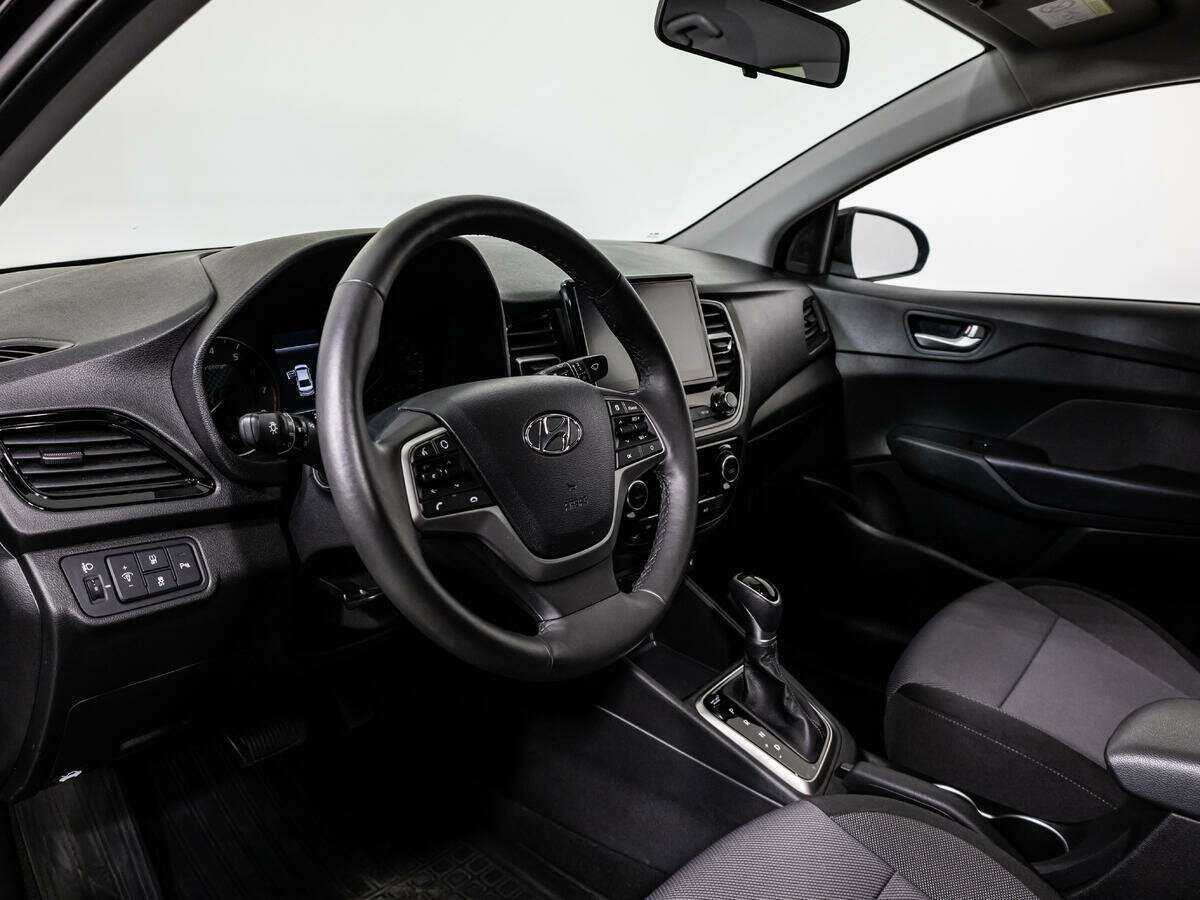 Купить Hyundai Solaris с пробегом. Фото: #10