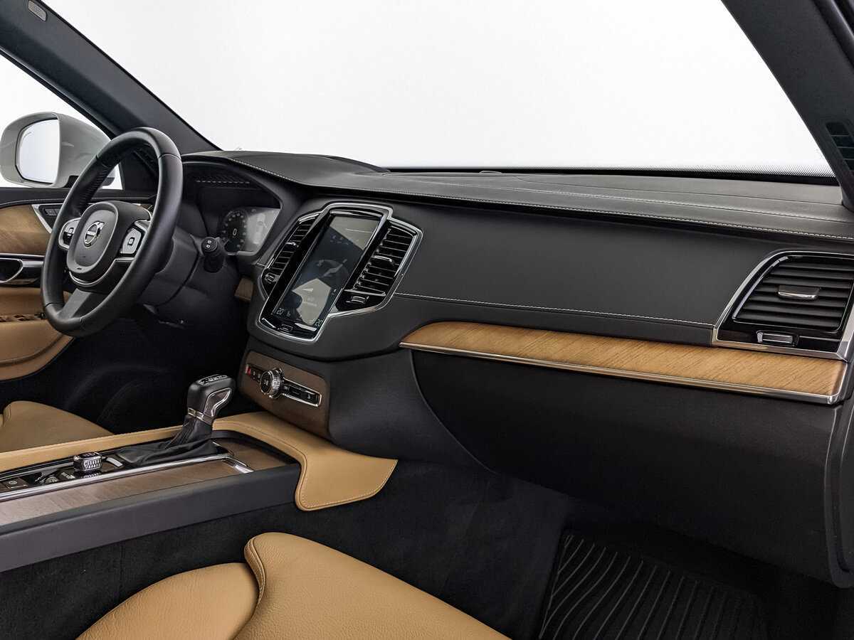 Купить Volvo XC90 с пробегом. Фото: #8