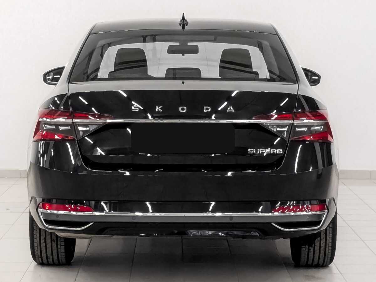 Купить Skoda Superb с пробегом. Фото: #4