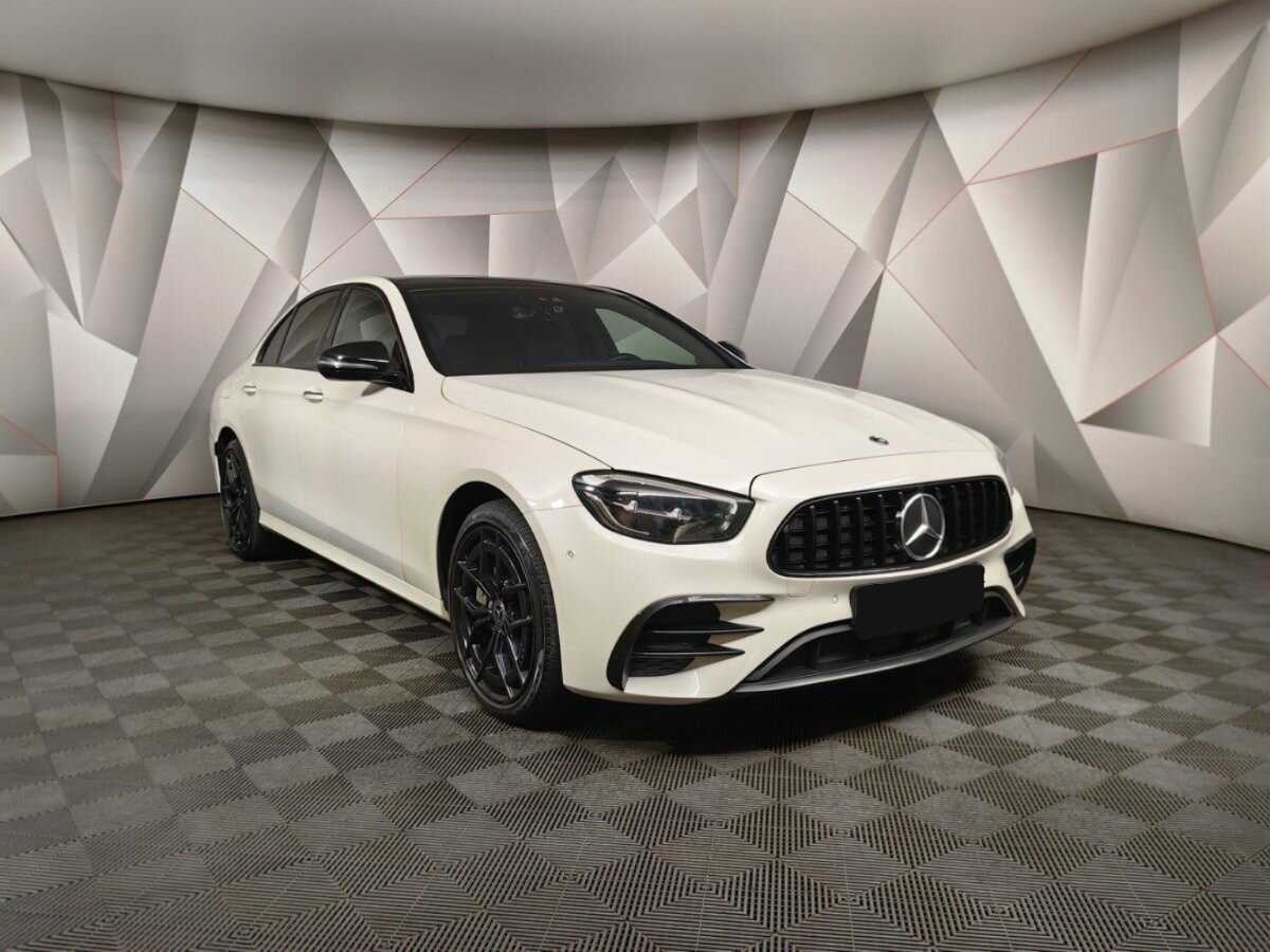 Купить Mercedes-Benz E-Класс с пробегом. Фото: #2
