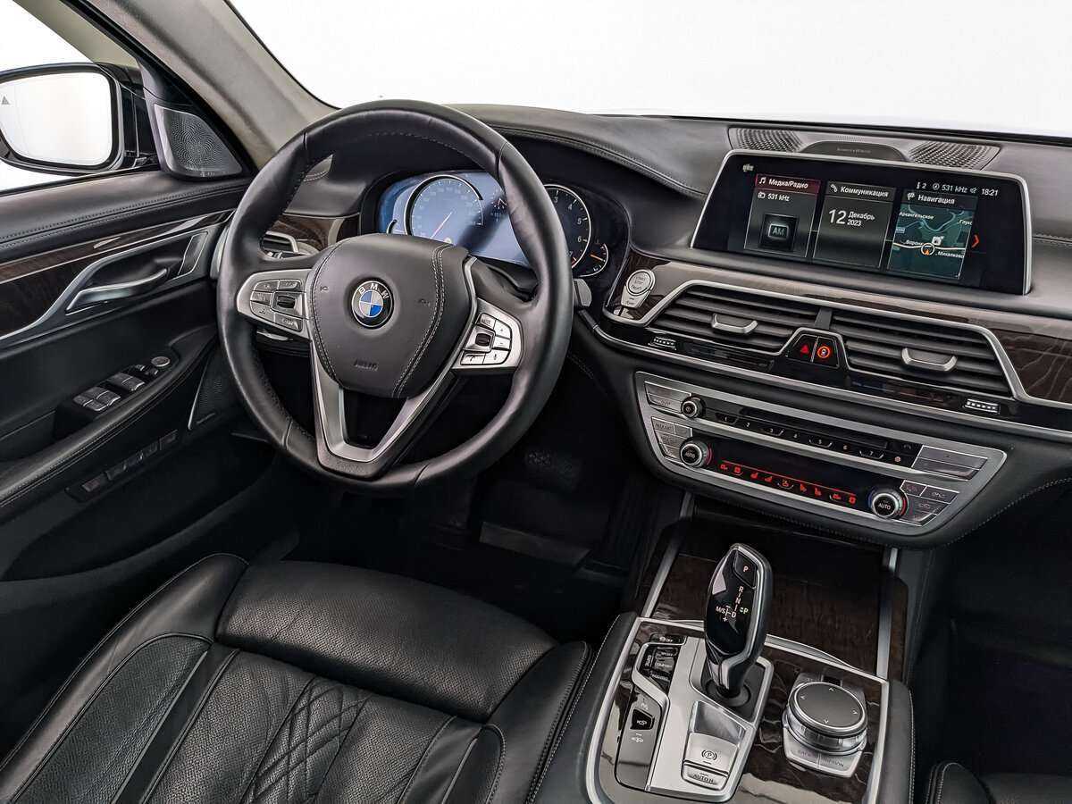 Купить BMW 7 серии с пробегом. Фото: #24