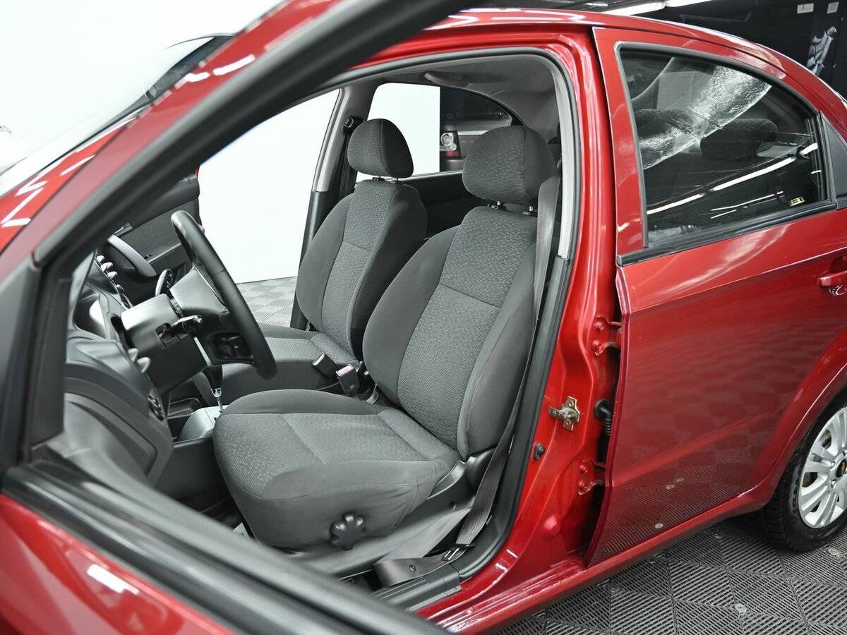 Купить Chevrolet Aveo с пробегом. Фото: #5