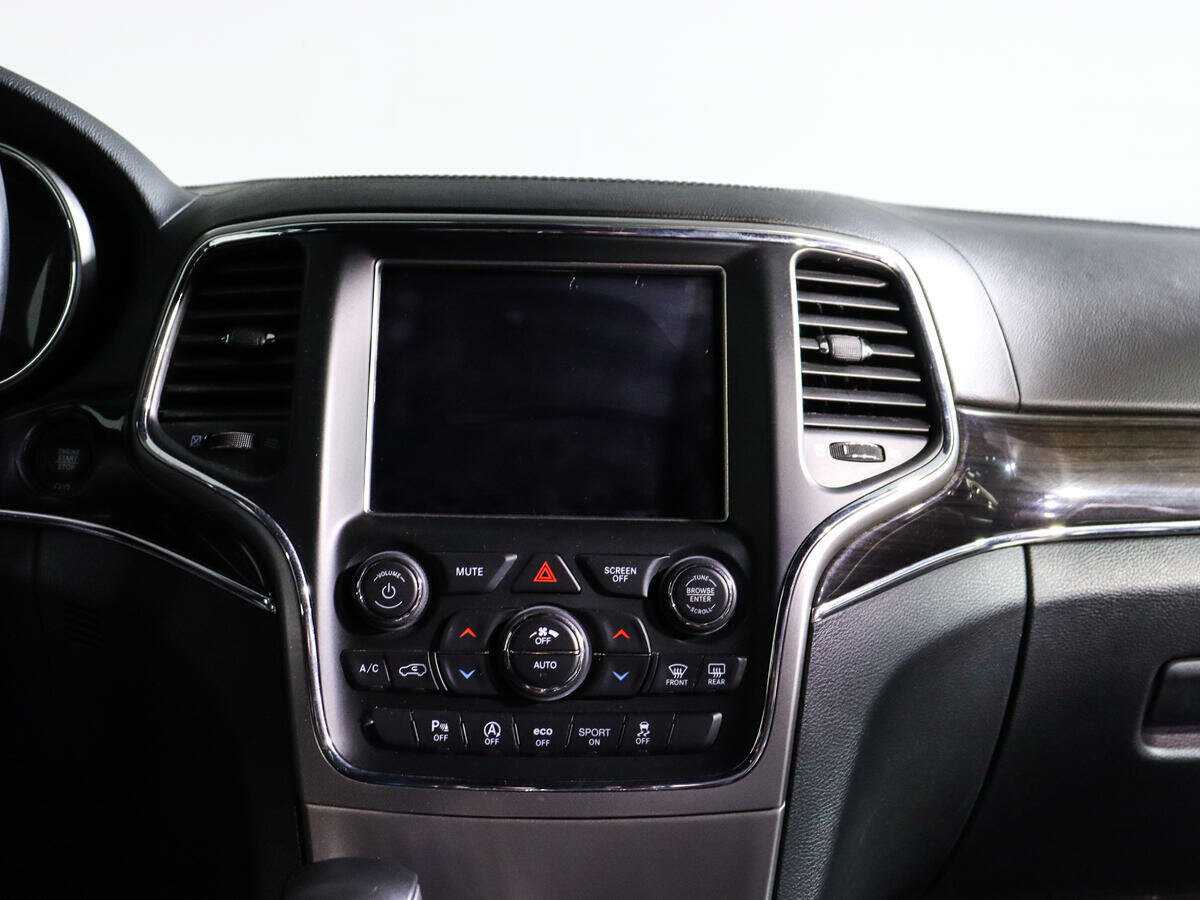 Купить Jeep Grand Cherokee с пробегом. Фото: #10