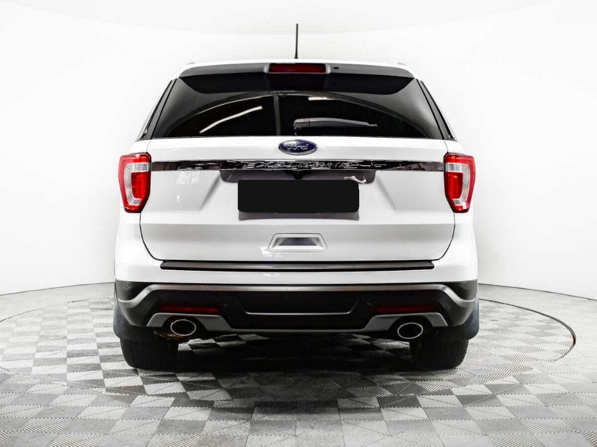 Купить Ford Explorer с пробегом. Фото: #5