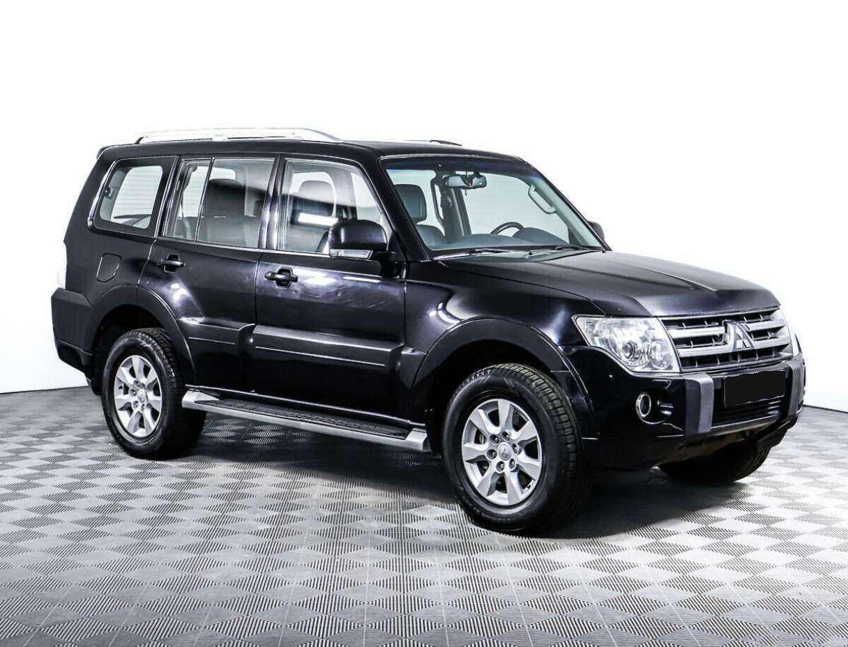 Купить Mitsubishi Pajero с пробегом. Фото: #2