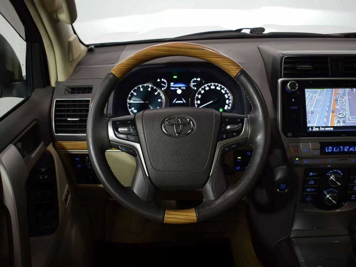 Купить Toyota Land Cruiser Prado с пробегом. Фото: #12