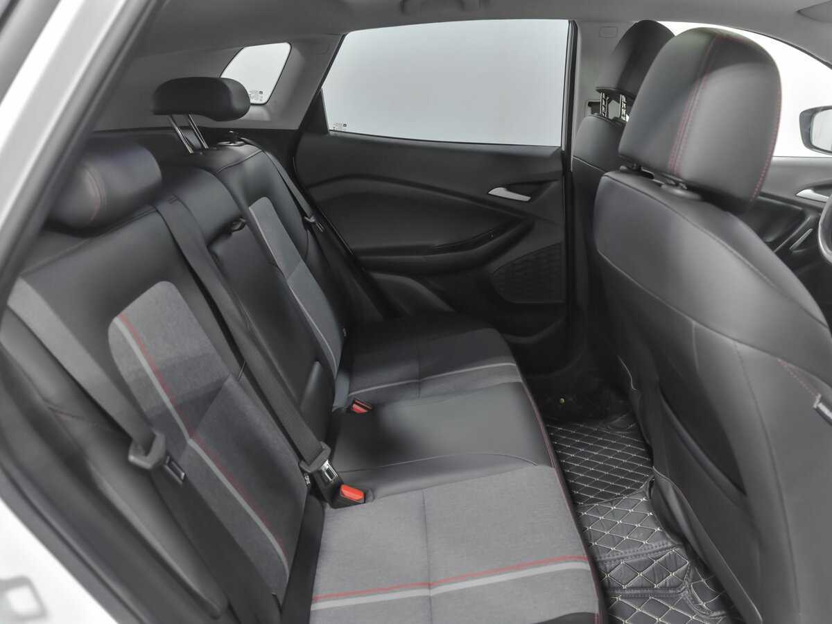 Купить Chevrolet Tracker с пробегом. Фото: #13