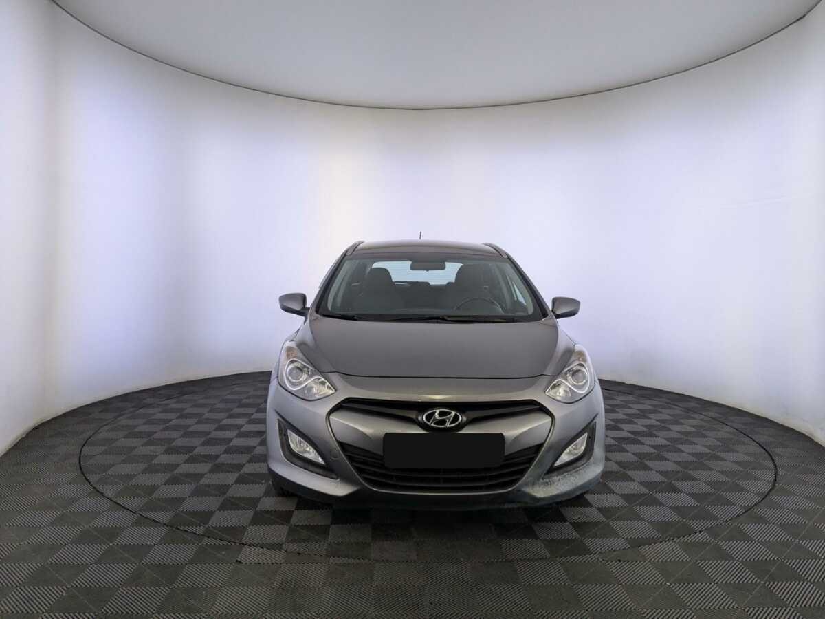 Купить Hyundai i30 с пробегом. Фото: #1
