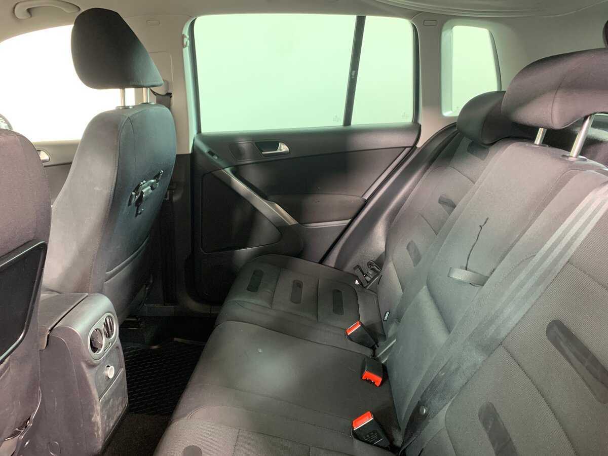 Купить Volkswagen Tiguan с пробегом. Фото: #18
