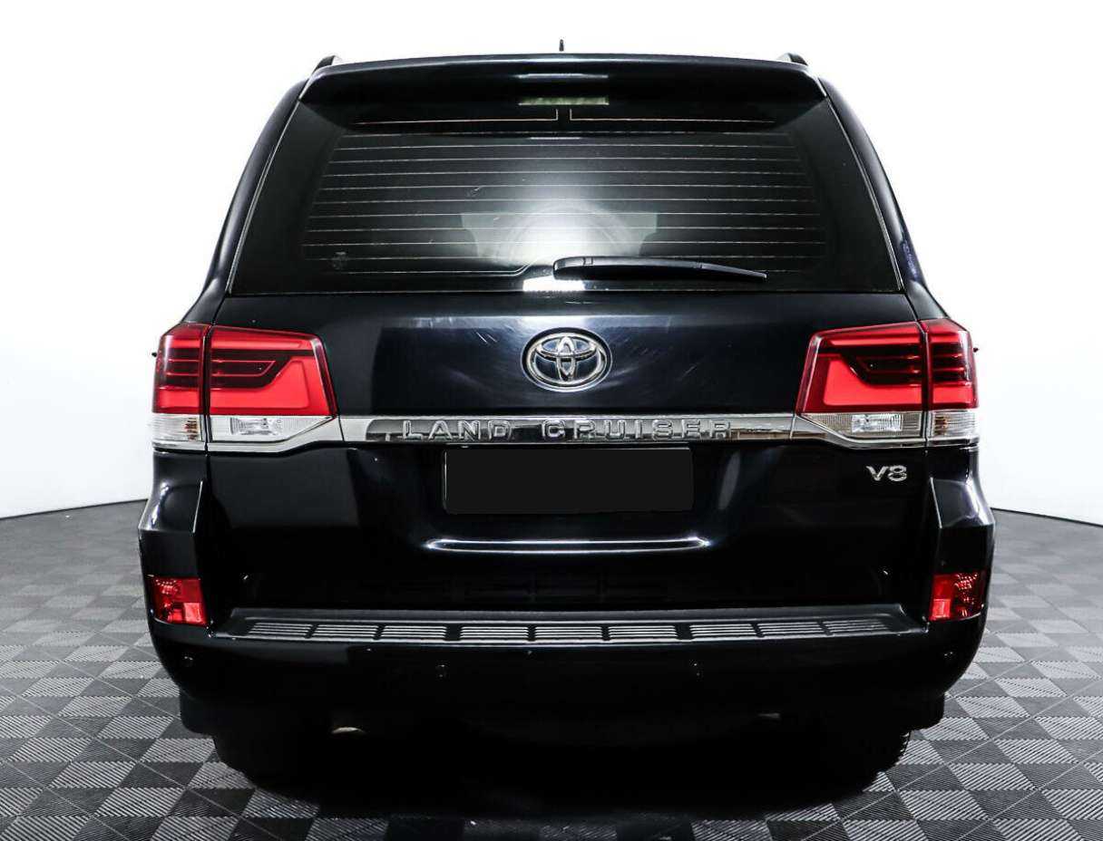 Купить Toyota Land Cruiser с пробегом. Фото: #5