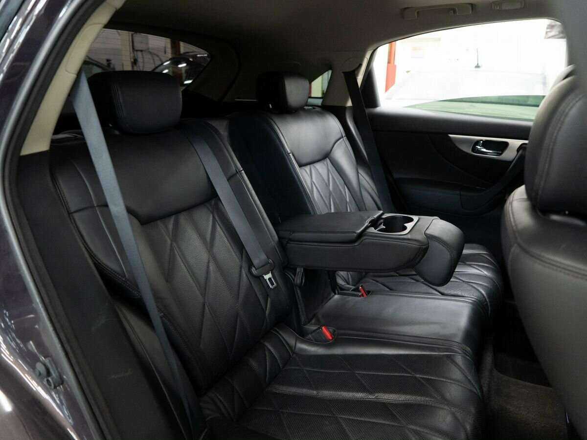 Купить Infiniti FX с пробегом. Фото: #6