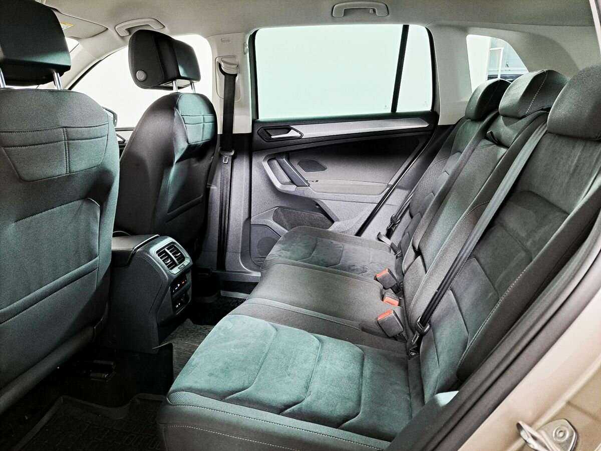 Купить Volkswagen Tiguan с пробегом. Фото: #9