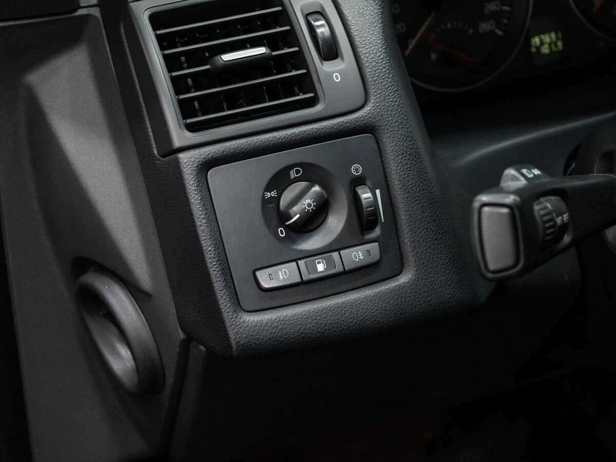 Купить Volvo C30 с пробегом. Фото: #12