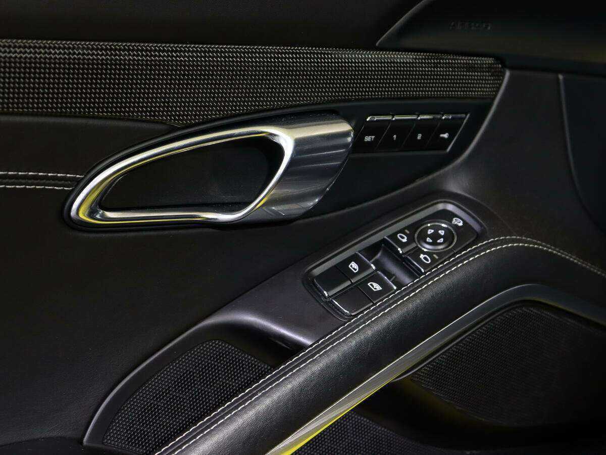 Купить Porsche Cayman с пробегом. Фото: #20
