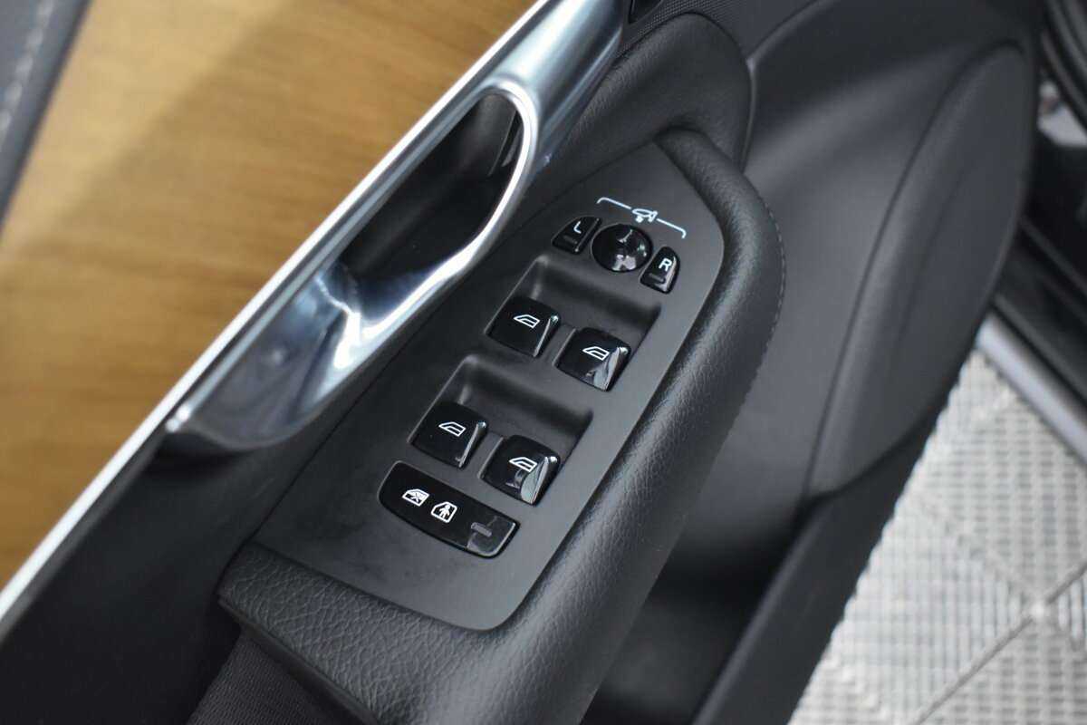 Купить Volvo XC90 с пробегом. Фото: #11