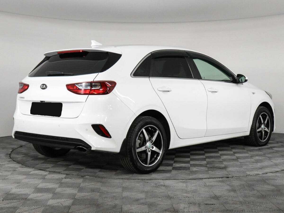Купить Kia Ceed с пробегом. Фото: #3