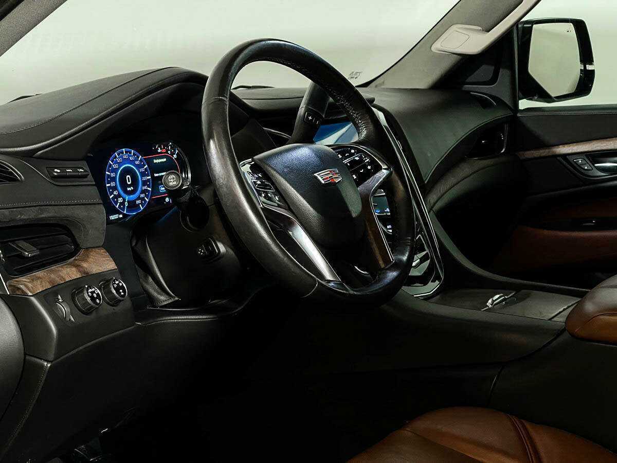 Купить Cadillac Escalade с пробегом. Фото: #12