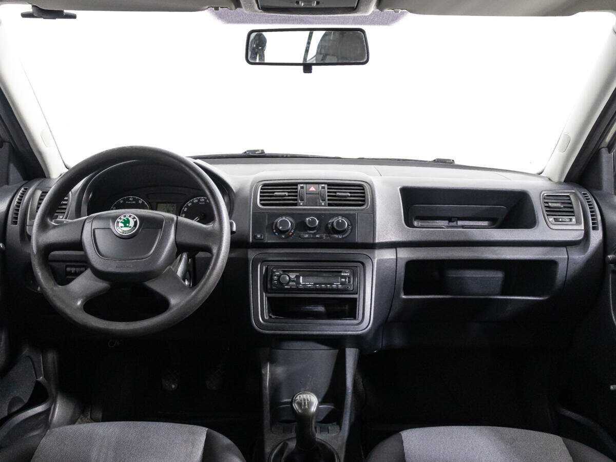 Купить Skoda Fabia с пробегом. Фото: #12