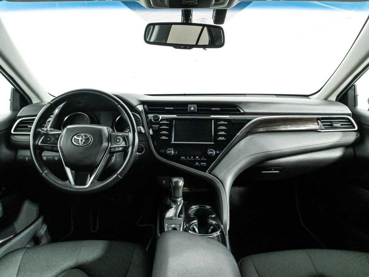 Купить Toyota Camry с пробегом. Фото: #12
