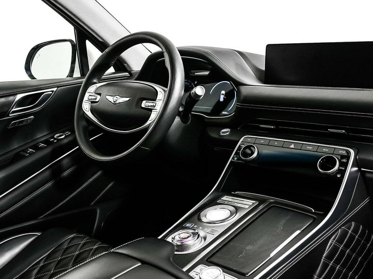 Купить Genesis GV80 с пробегом. Фото: #8